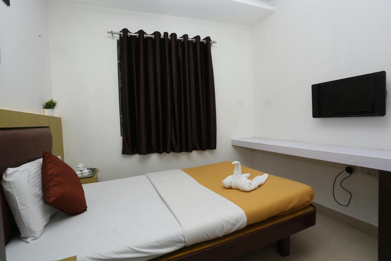 Gm Residency Hotel Chennai Exterior photo